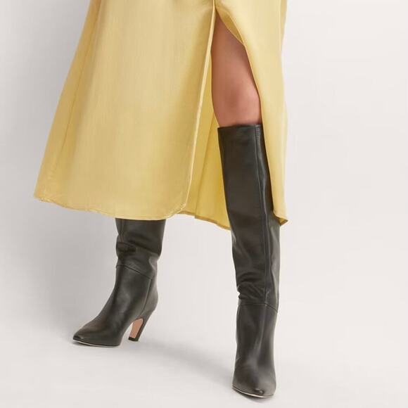 EVERLANE The Banana Boot Black Knee High Napa Leather Point Toe Pull On 9 NEW - Picture 8 of 11